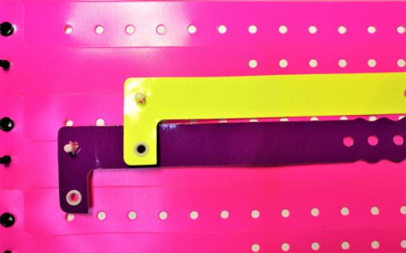 Basic L Wristband